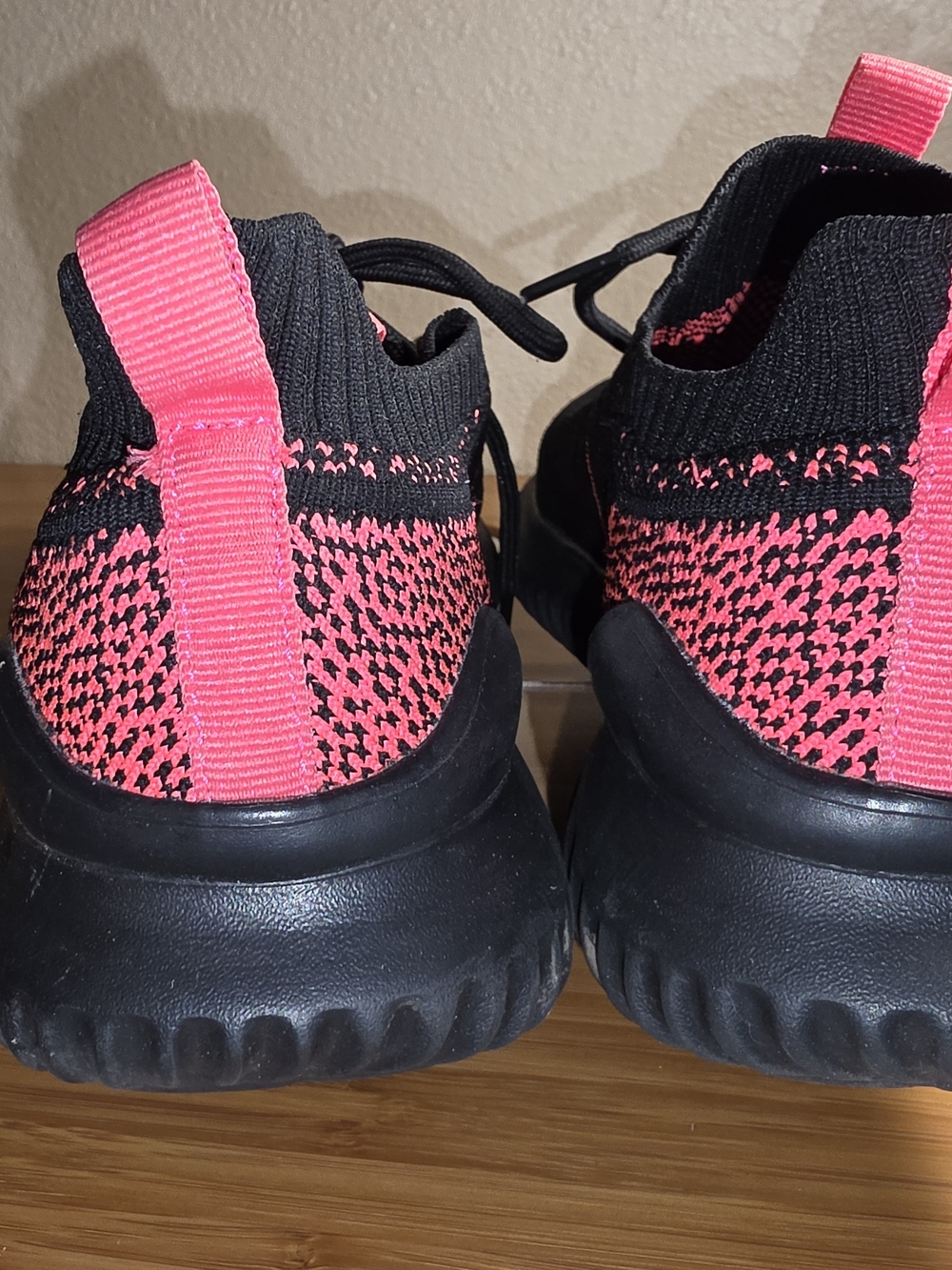 Women's Black & Pink Knit Slip-On Sneakers - Picture 7 of 14